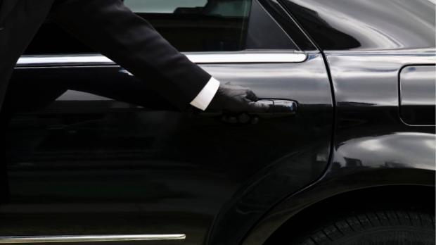 tinted window car motor chauffeur