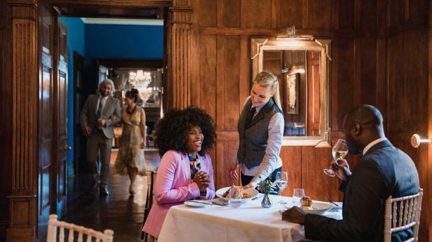 couple in a restaurant