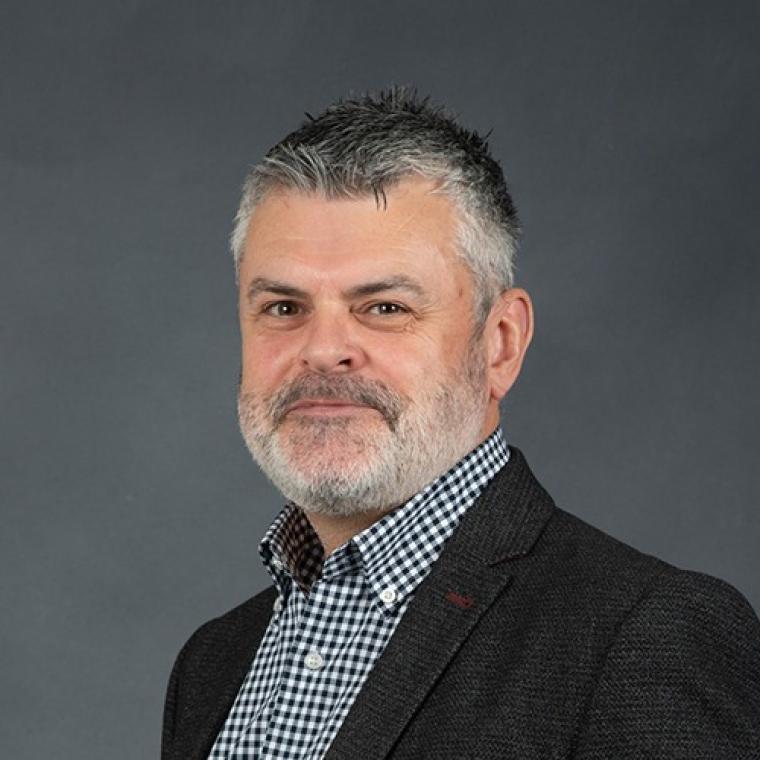 Photo of Stuart MacLeod