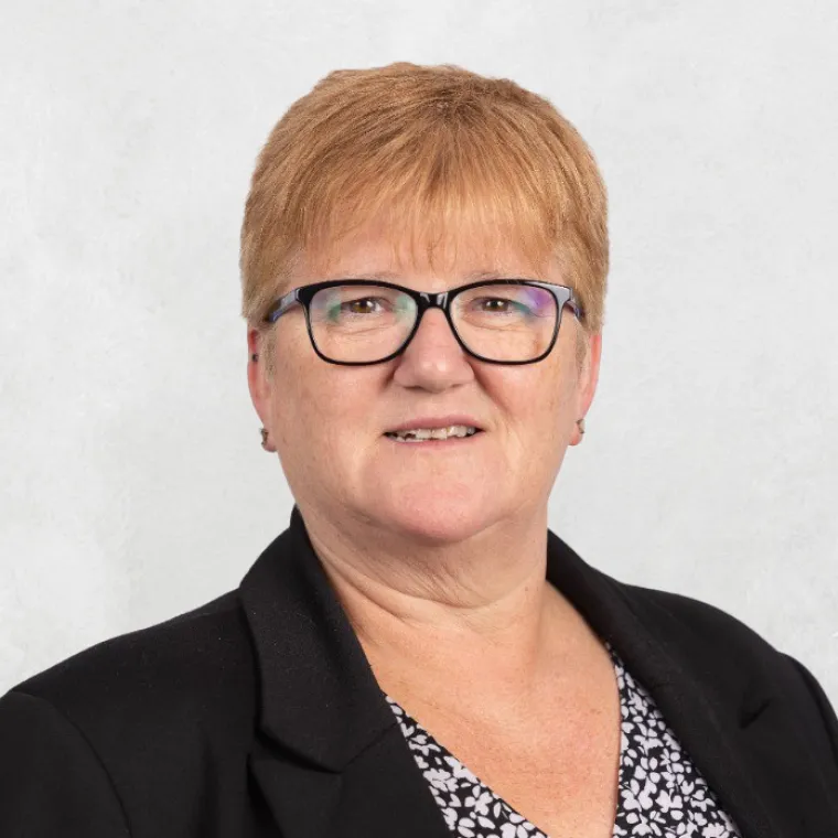 Photo of Michelle Rhook