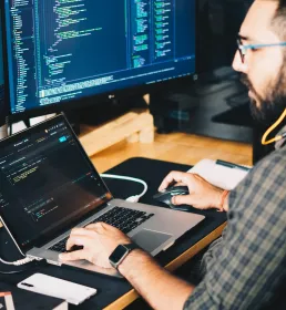 developer cyber security - cyber insurance - Howden Belgium