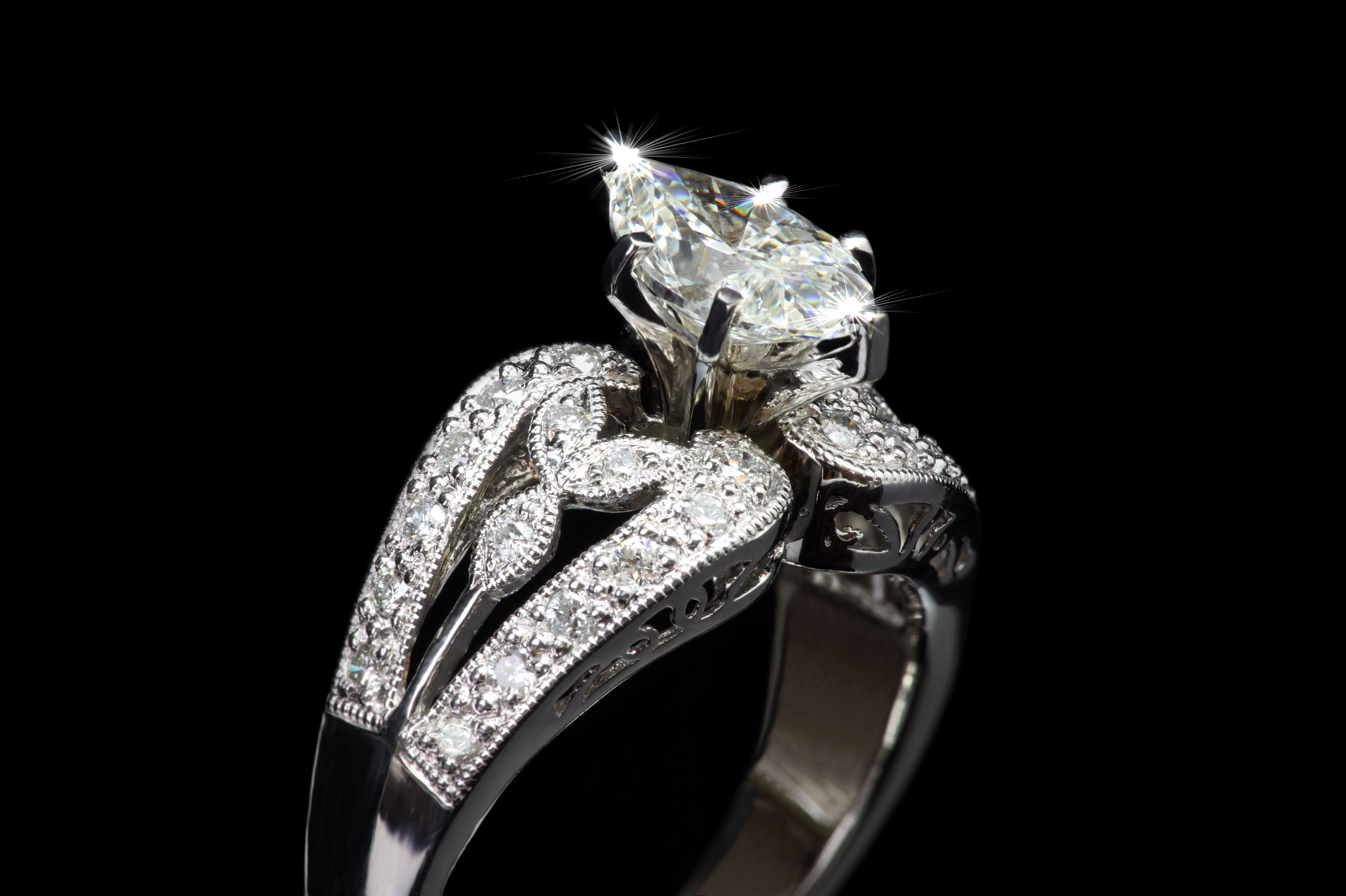 Diamond ring