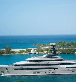 Assurance RC Yacht Broker
