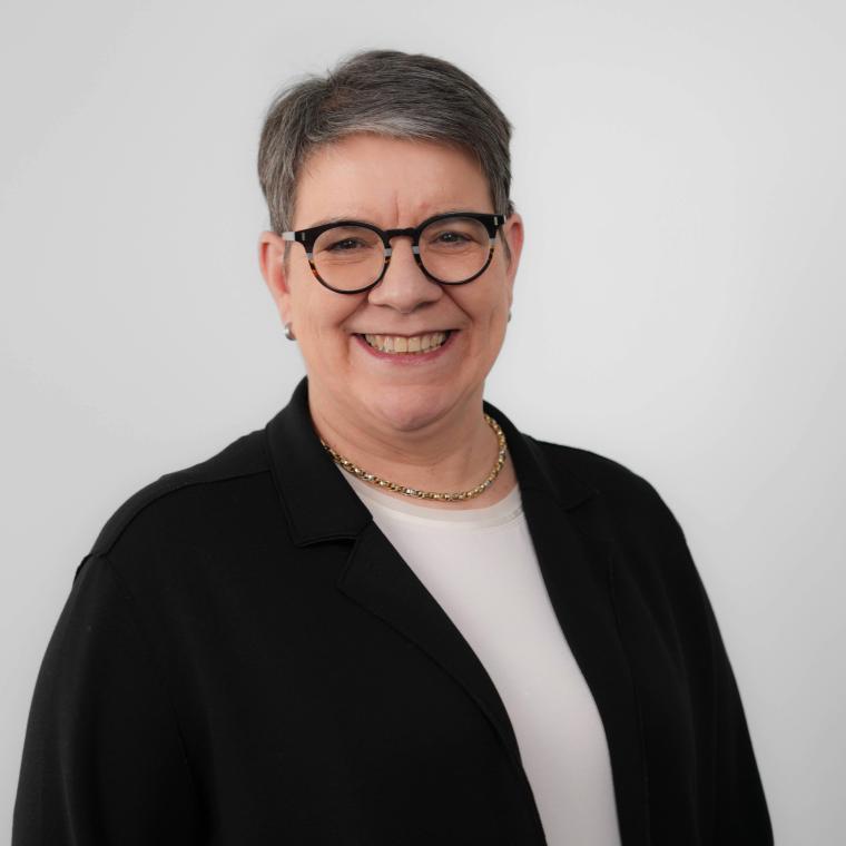 Photo of Karin Mock-Kiel