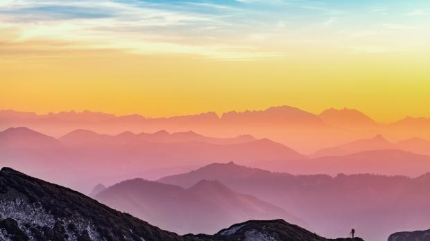 Light on the Horizon