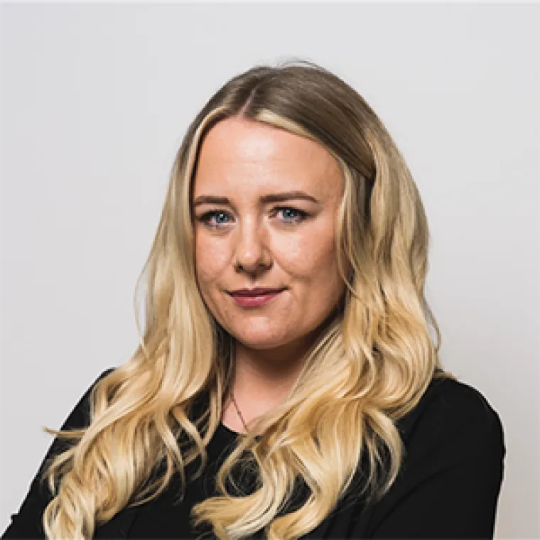 Photo of Nikki Hookway