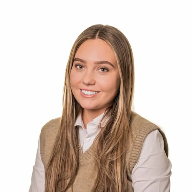 Photo of Lucy Maguire