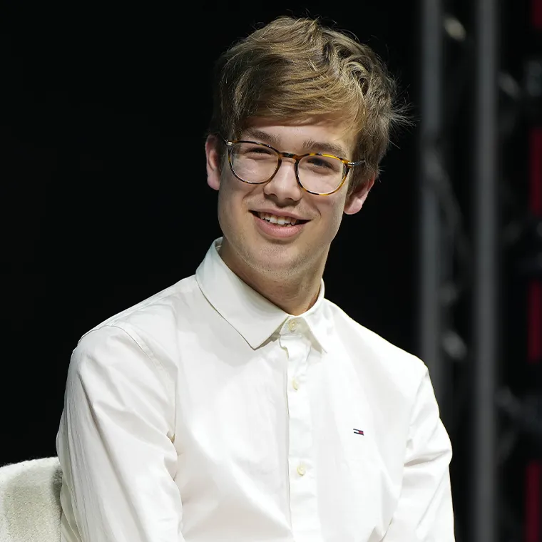 Photo of Conor Warren
