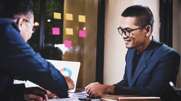 Advisor giving advice