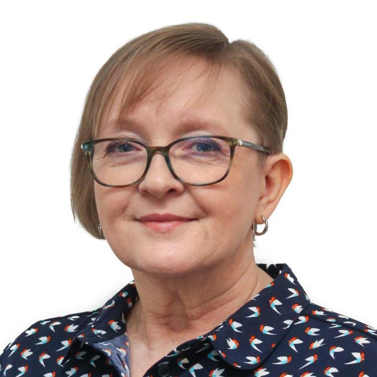 Photo of Tracy Simpson