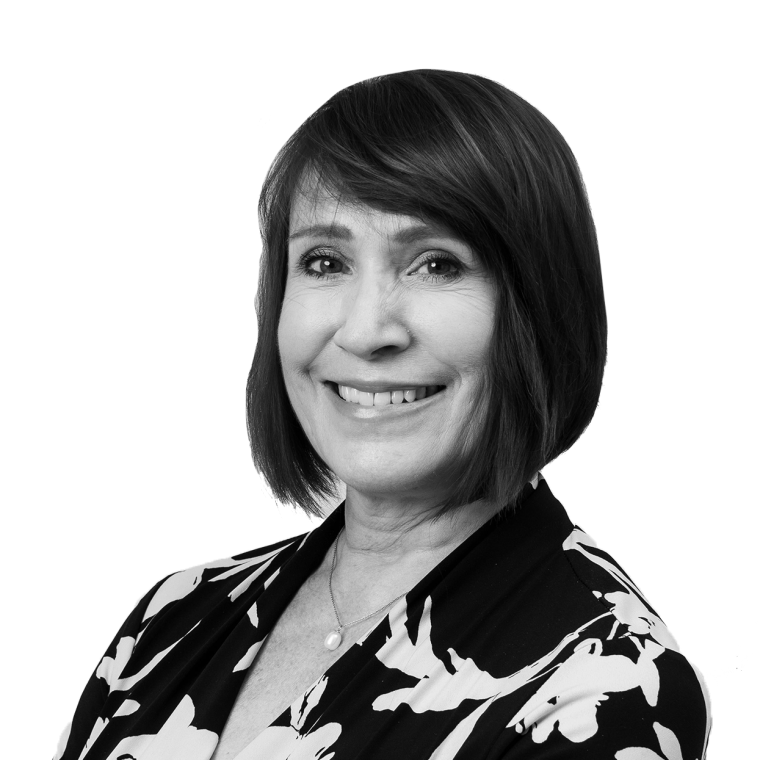 Photo of Julia Mahoney
