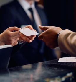 Hoge Raad oordeelt in zaak Booking.com: wat betekent dit voor jou?