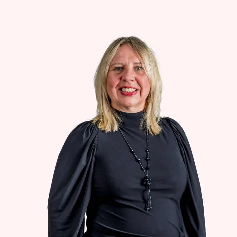 Photo of Nancy Bos