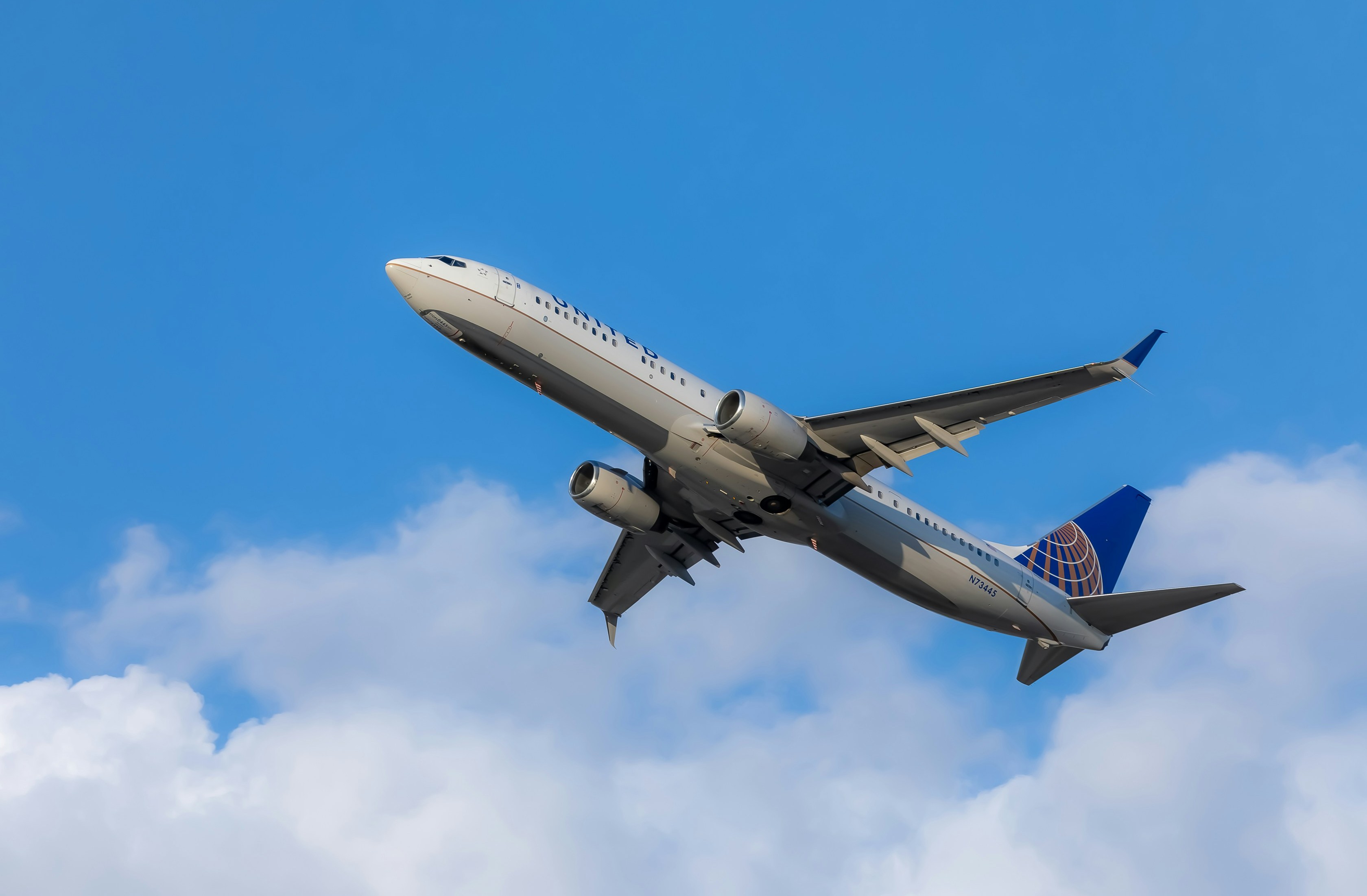 United commercial airplane