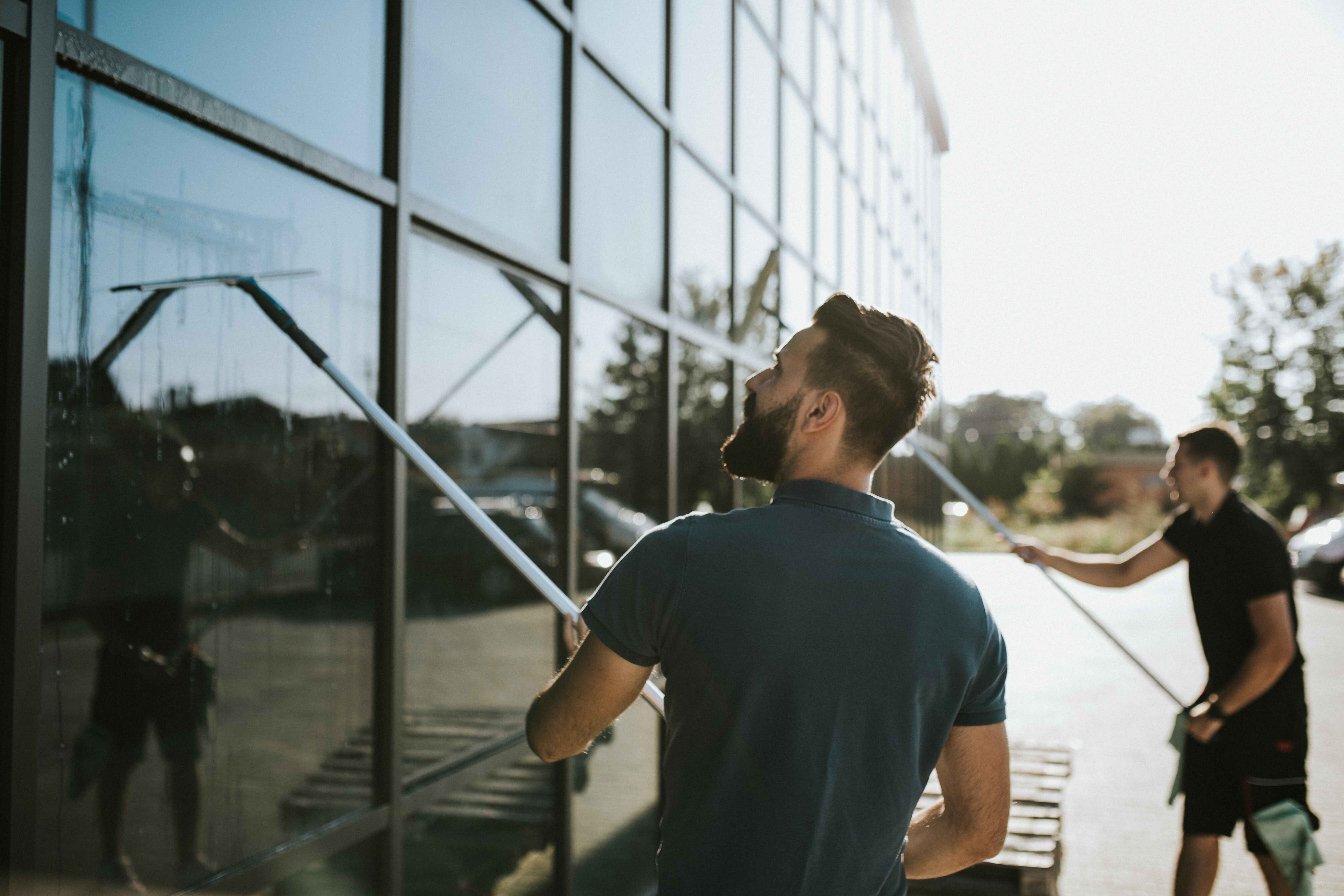 01_Getty_Window-Cleaning-Insurance