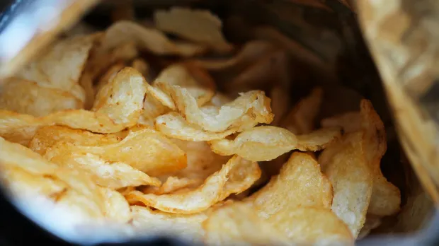 Howden US_Close up of potato chip bag